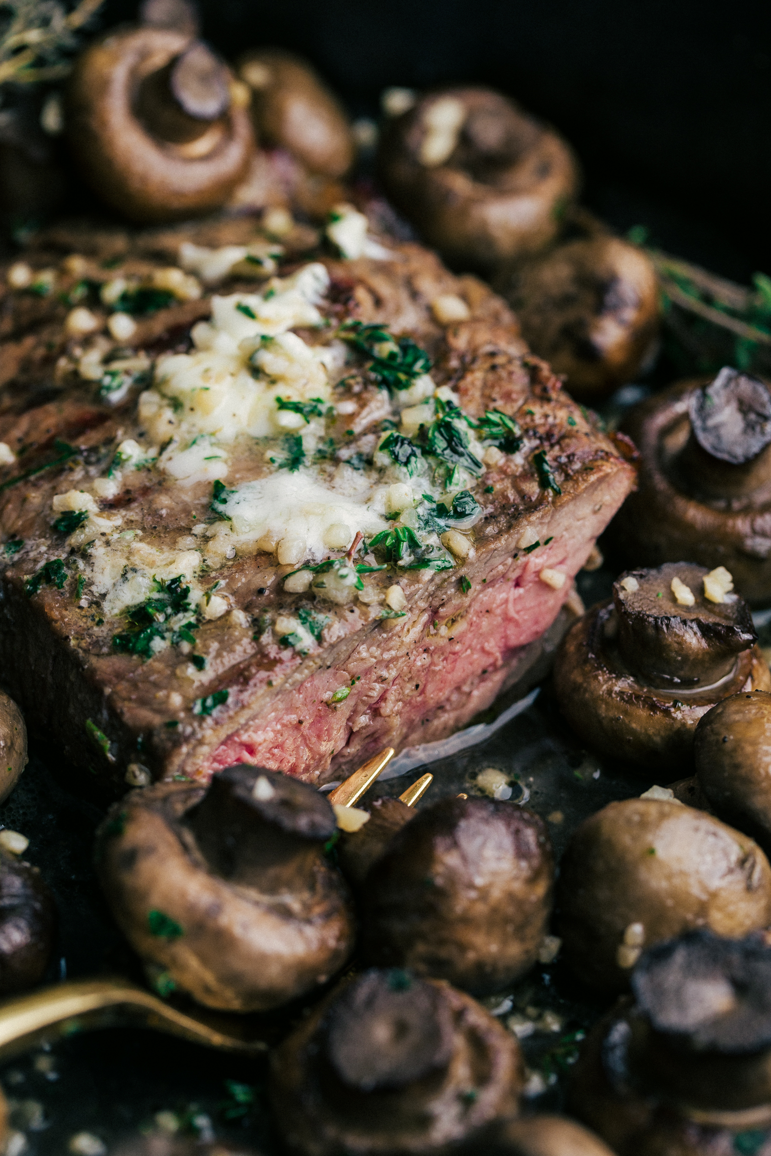 Garlic Butter Steak and Mushroom Skillet | The Food Cafe