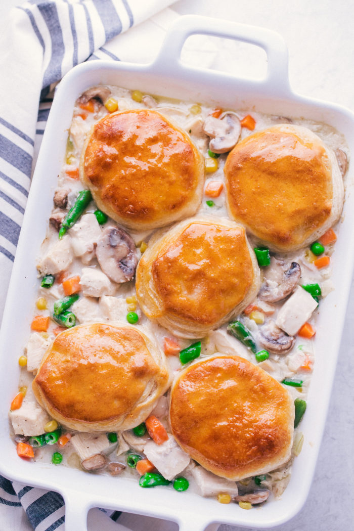 Easy Chicken Pot Pie Casserole | The Food Cafe