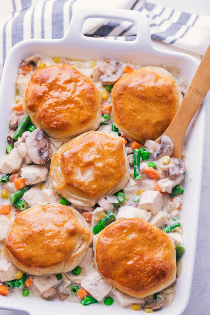 Easy Chicken Pot Pie Casserole | The Food Cafe