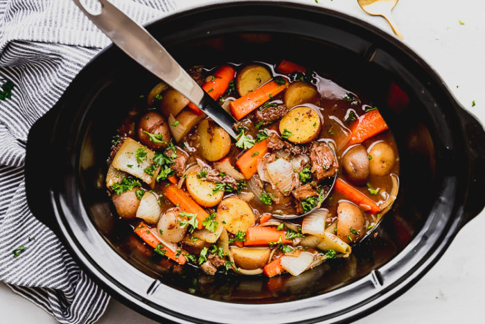the best easy slow cooker beef stew